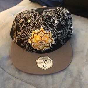 Randal Robert’s Grassroots 6 panel snap back